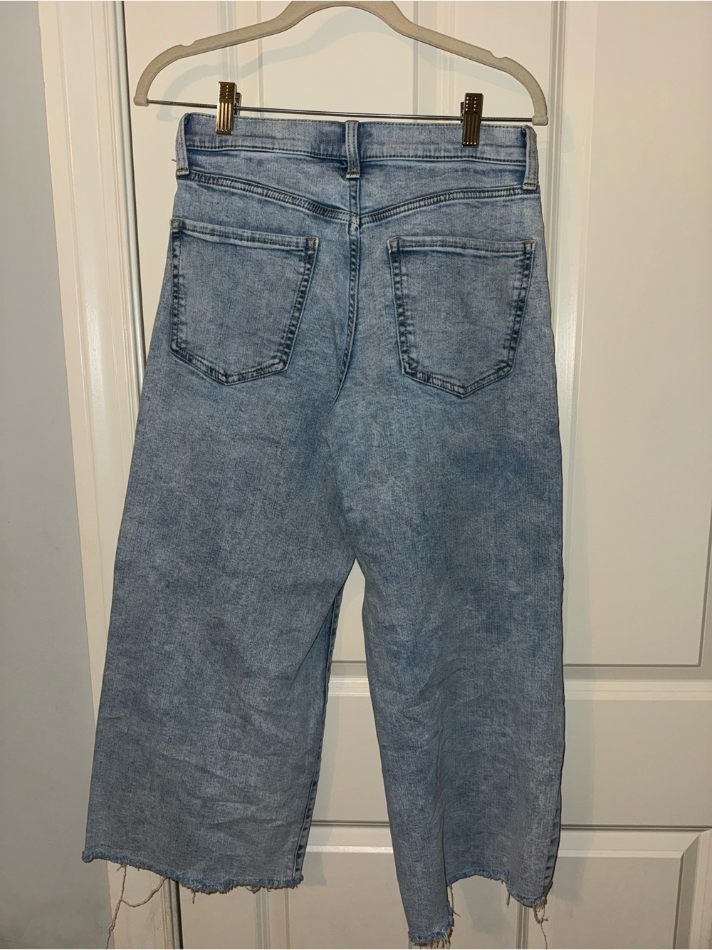 Banana Republic Light Wash Wide-Leg Jeans - Picture 3 of 4